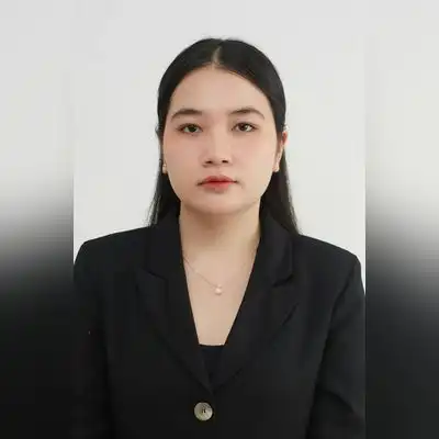 龚茵梨